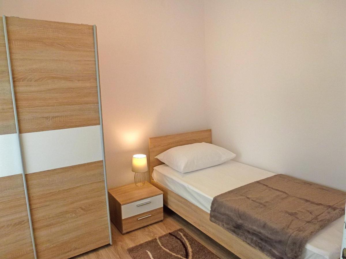 Apartment Ruza Njivice Kültér fotó